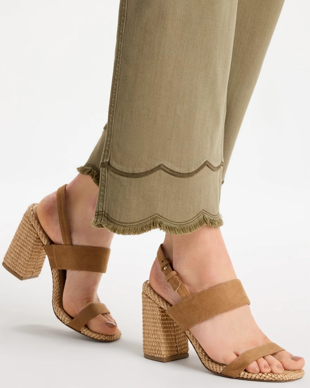Chico's Scallop Pull-On Wide-Leg Crop Jeans