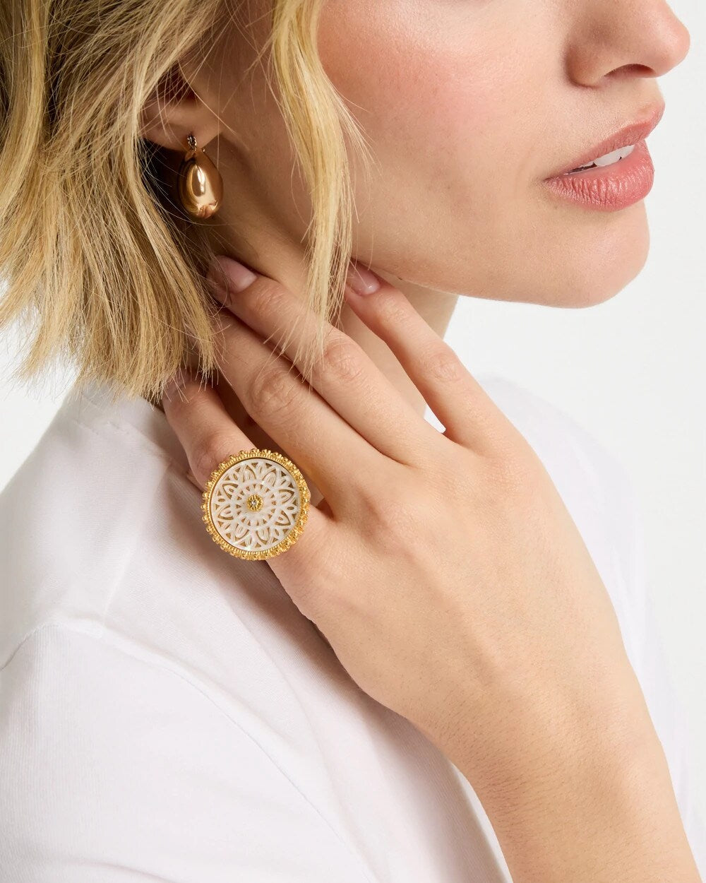 Chico's Pearlescent Stretch Ring