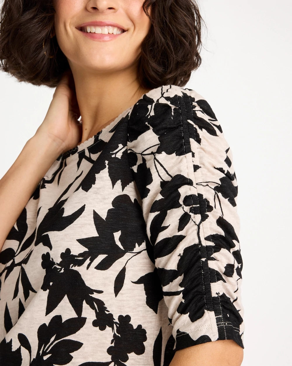 Chico's Flora Linen Ruched Sleeve Tee