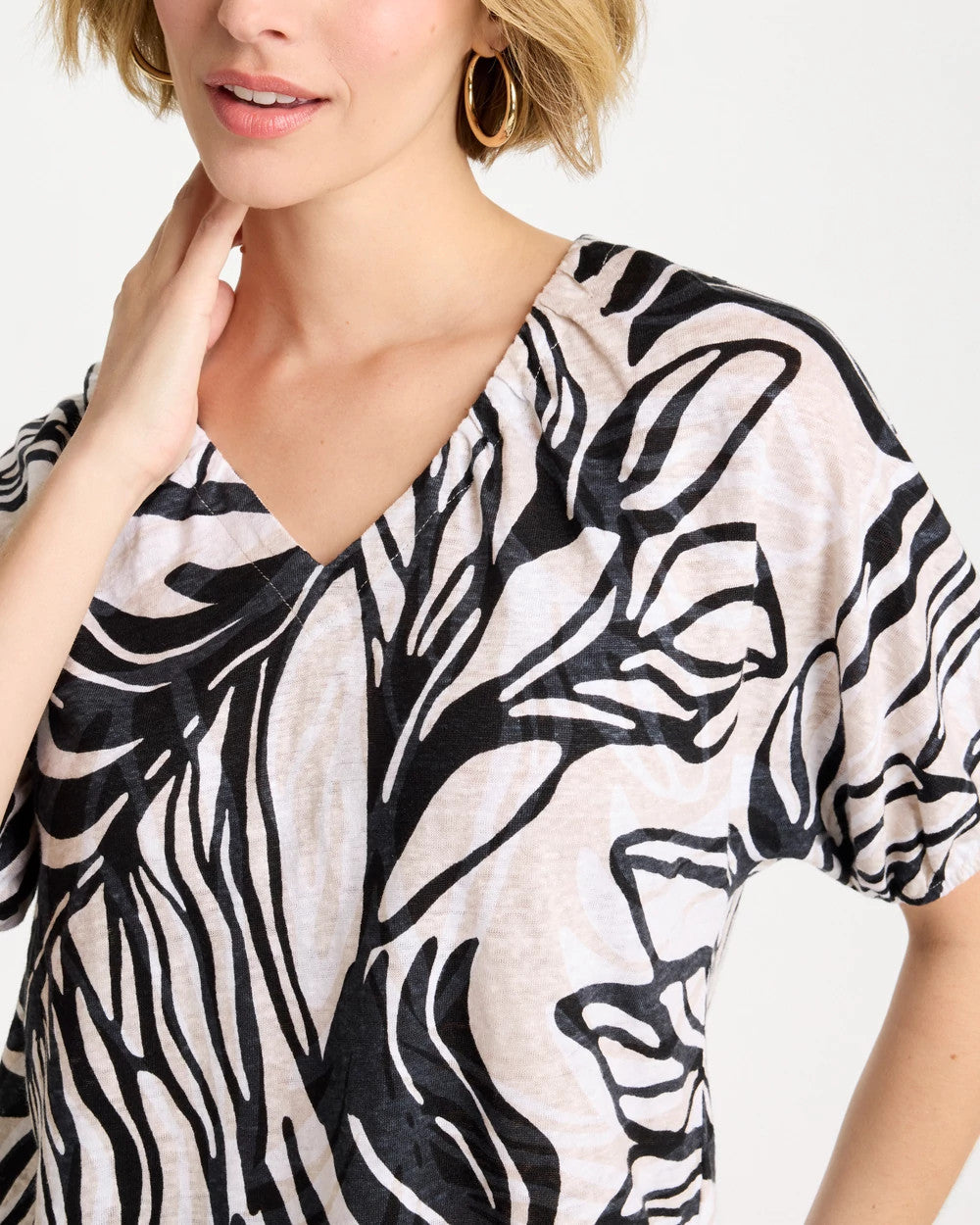 Chico's Linen Ruched Palm Tee