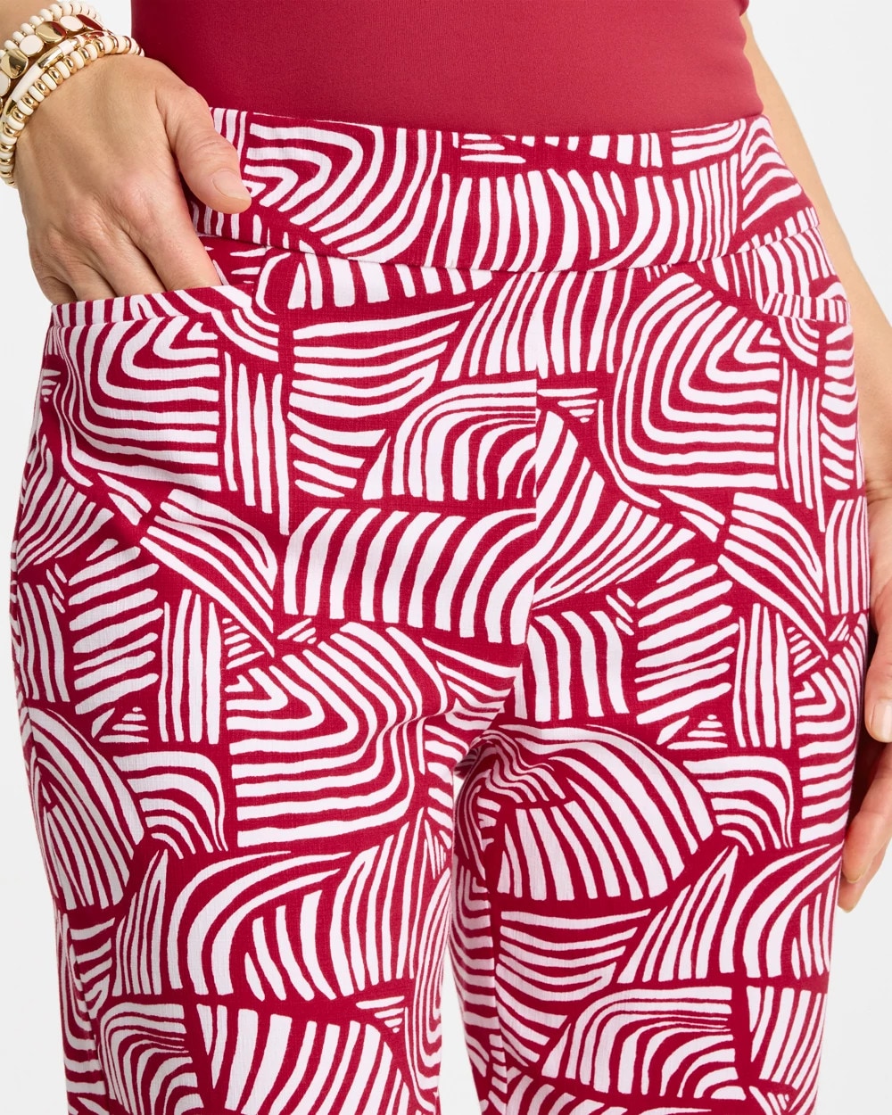 Chico's Brigitte™ Slim Geo Pull-On Capri Pant