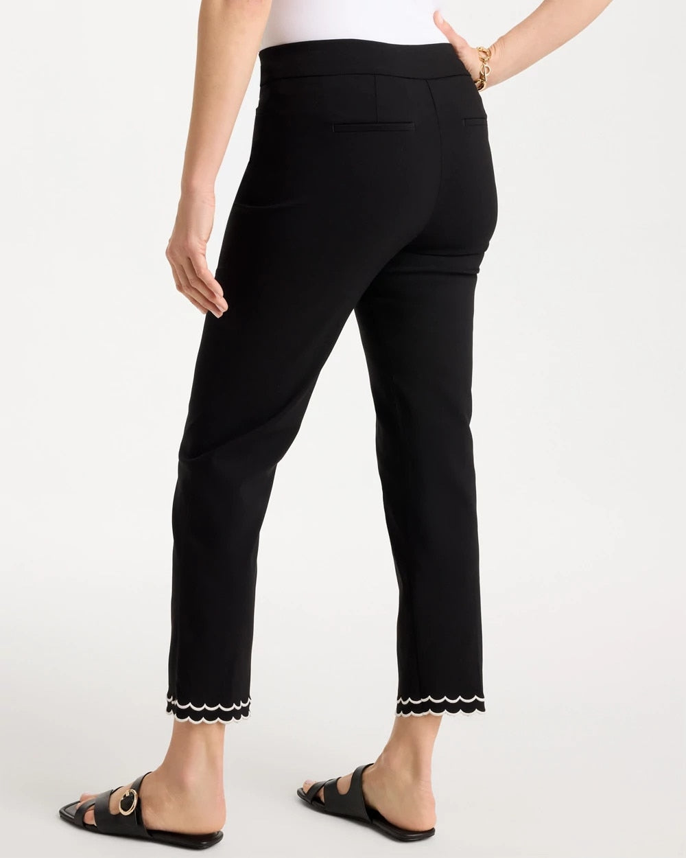 Chico's Contrast Scallop Brigitte™ Slim Crop Pant
