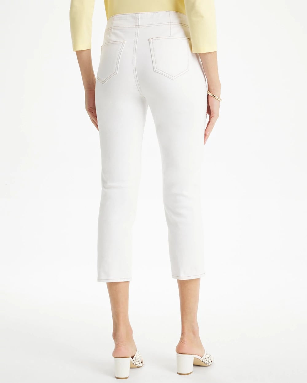 Chico's Pull-On 22" Capri Jeans