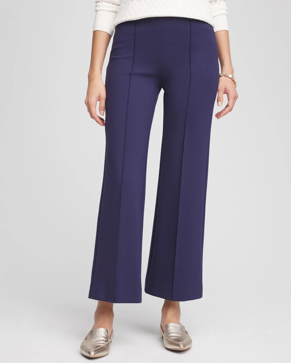 Chico's Lightweight Juliet Kick Flare Pants