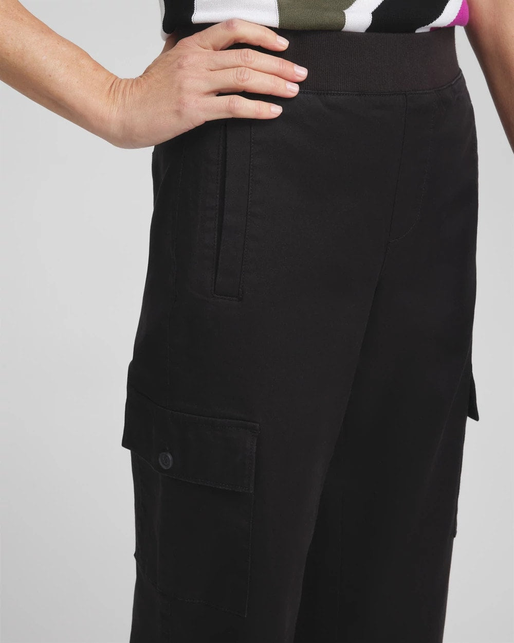 Chico's Cargo Straight Leg Cropped Pants