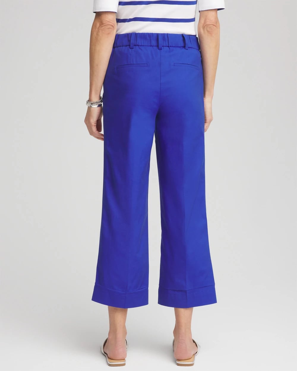 Chico's Lightweight Relaxed Straight Cropped Pants